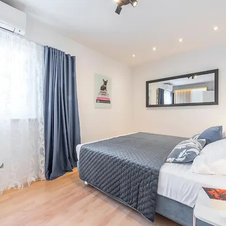 Tonka Deluxe 杜布罗夫尼克