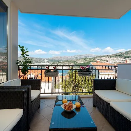 Tonka Deluxe 公寓 *