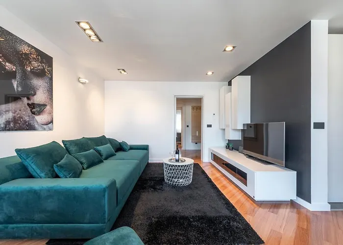 Tonka Deluxe 公寓 *