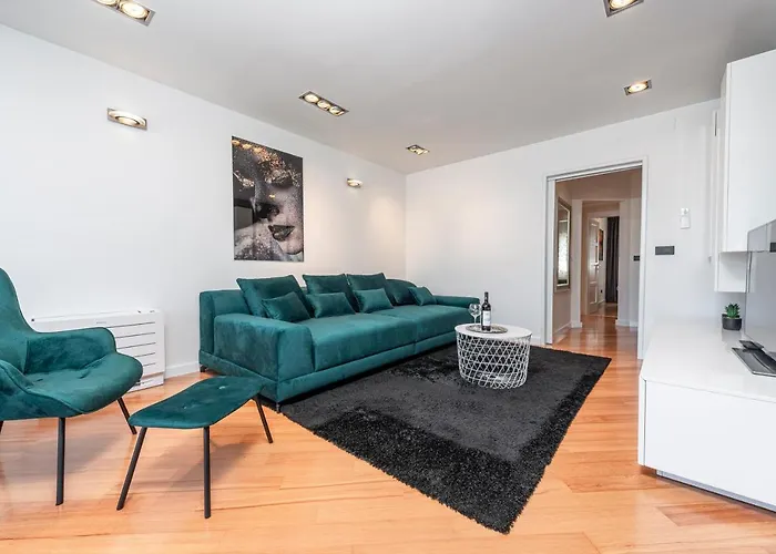 Tonka Deluxe 杜布罗夫尼克